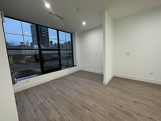 4th image of 47-33 5th St #2D