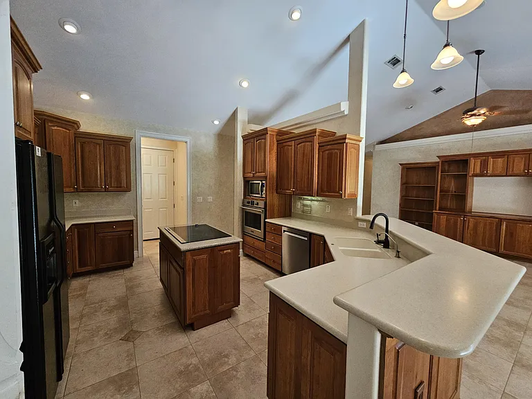 1866 Sunrise Dr — Photo 10