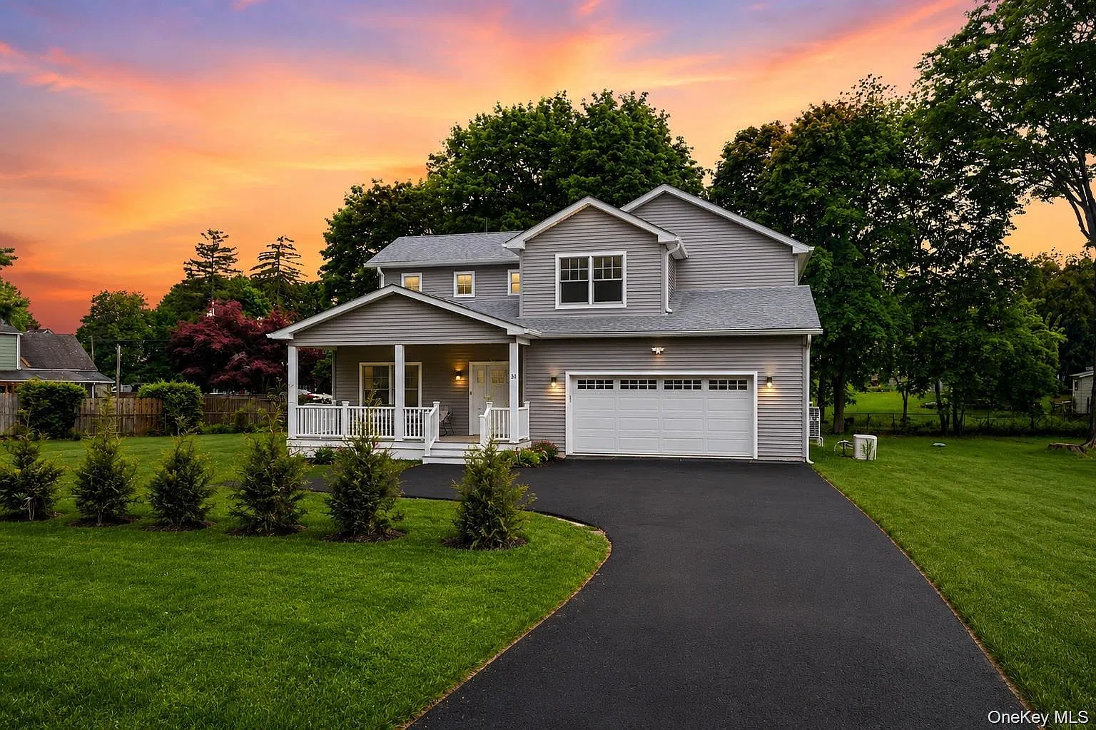 4 bed, 3.0 bath, 2318 sqft, $7,900 — Photo 1