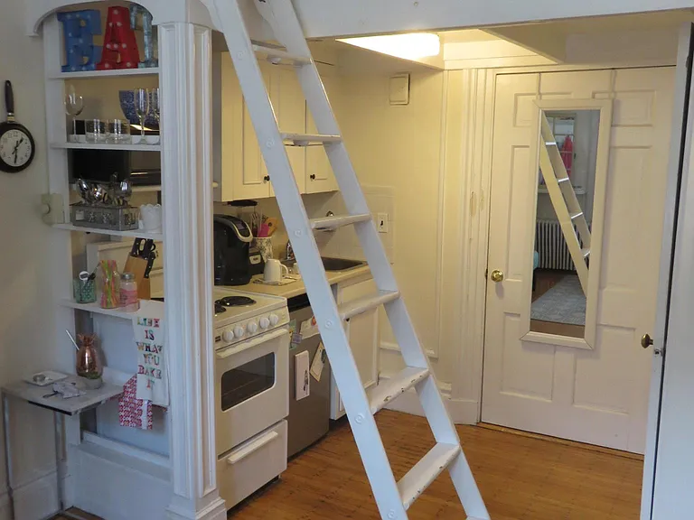 233 Beacon St #3 — Photo 3