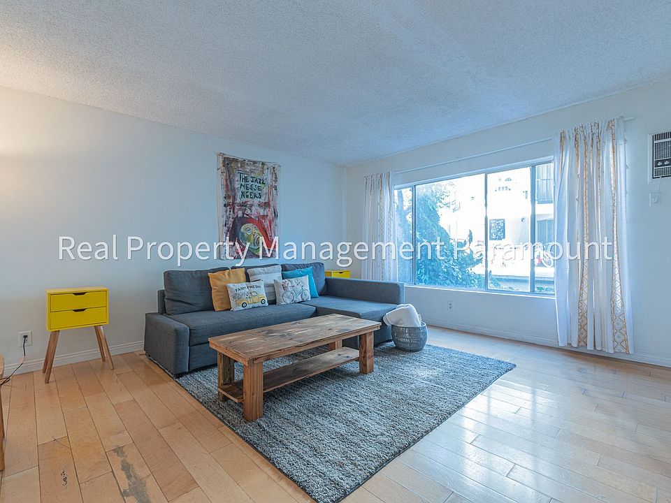 1st image of 512 Evergreen St Unit 106