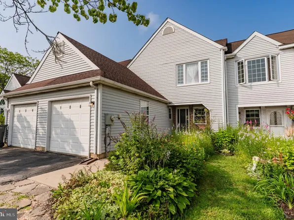 106 Wigton Cir, Perkasie, PA 18944