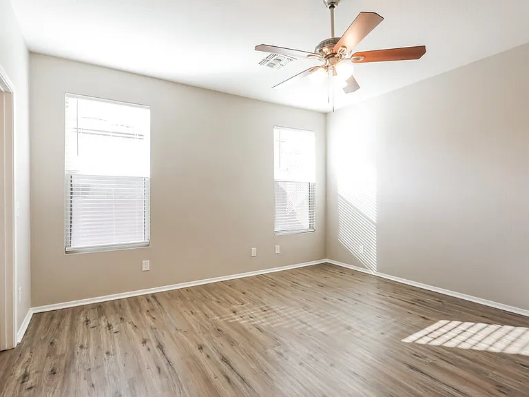 4728 W Calatrava Ln — Photo 8