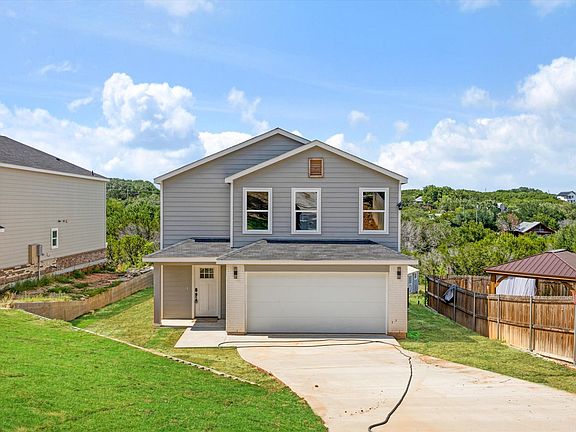 3rd image of 1208 Ridgeview Cir