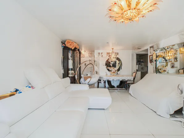 339 Avenue P image 3 of 14