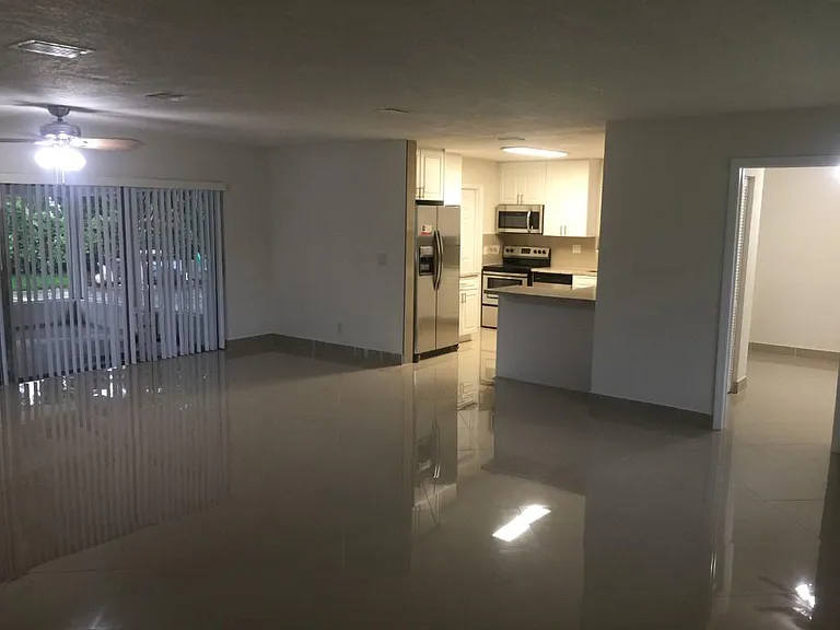 4650 NW 5th St — Photo 11