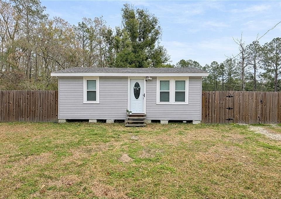 1st image of 38552 Lees Landing Rd