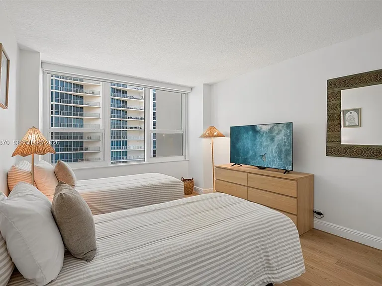3505 S Ocean Dr #708 — Photo 7