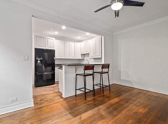 3rd image of 1219 W Lunt Ave APT 1A