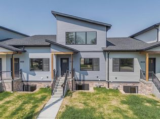 212 S Dewey Ave, Reedsburg, WI 53959