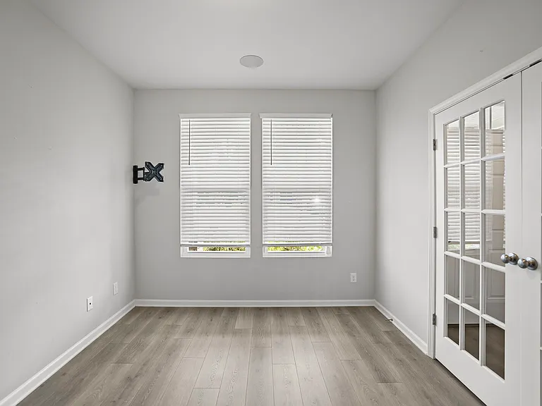 2861 Meadow Gln — Photo 10