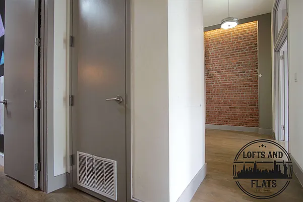 Rented by Lofts and Flats LLC | media 27