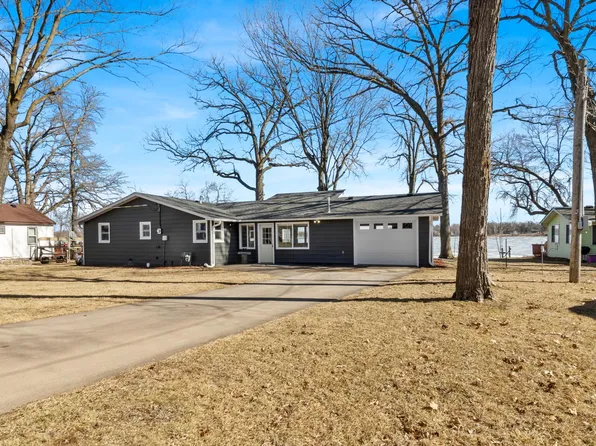 9886 Lake Mist Dr, Grasston, MN 55030