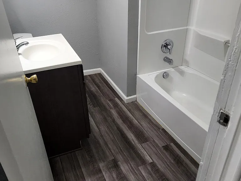 230 Huron St #230 — Photo 9