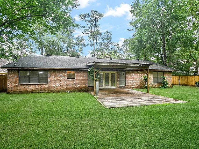 6702 Spring Leaf Dr — Photo 44