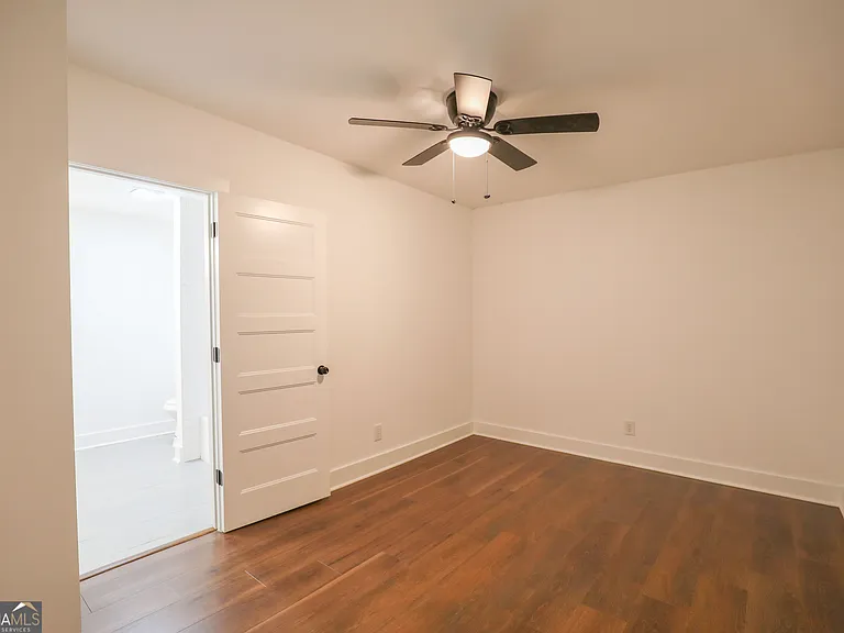 212 Southland Dr — Photo 5