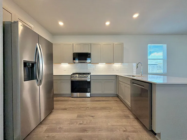 2235 Oscar Eli Way — Photo 10