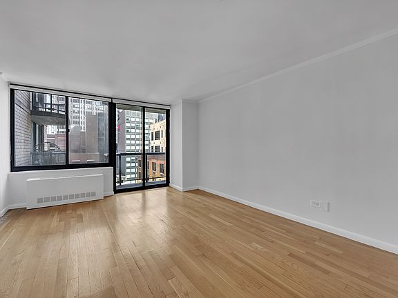 3rd image of 235 W 48th St APT 18A