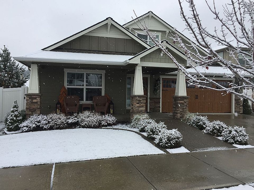 2nd image of 2060 N Wilmington Ct
