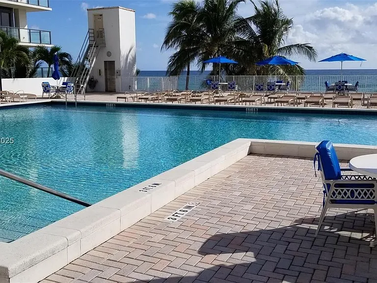 2101 S Ocean Dr #1702 — Photo 21