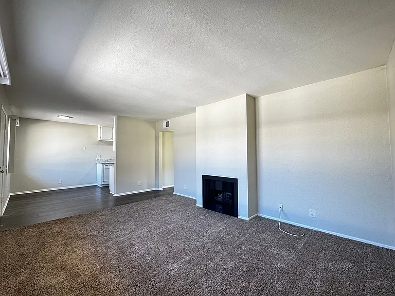 17740 Scherzinger Ln — Photo 50