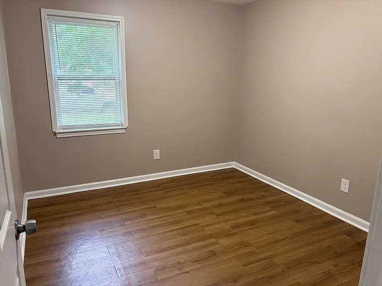 812 Leacrest Ave — Photo 8