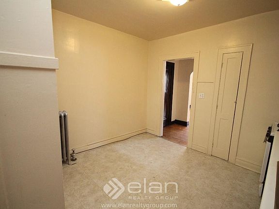5th image of 2035 W Wellington Ave #20391