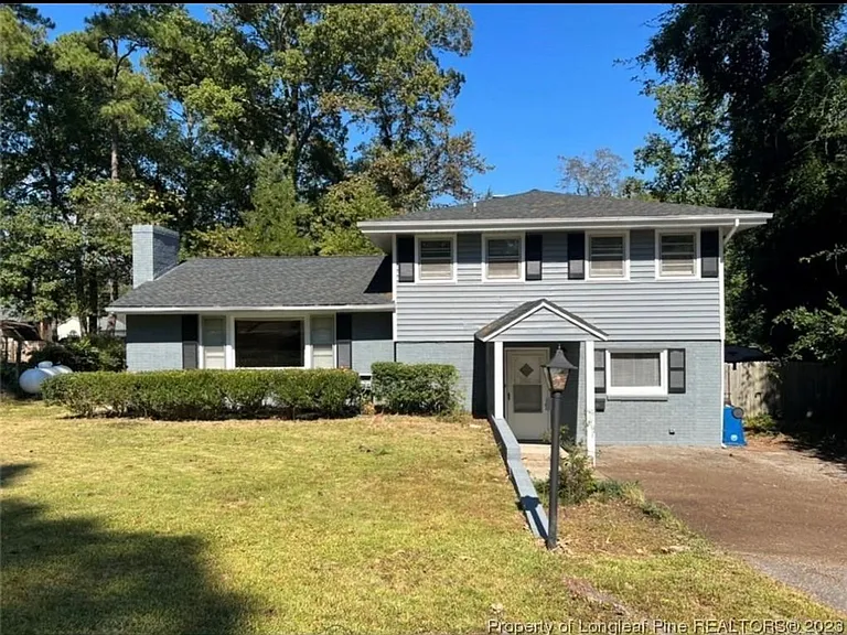 1820 McGougan Rd — Photo 1