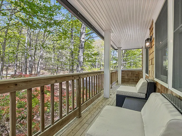 876 Millstone Rd — Photo 28