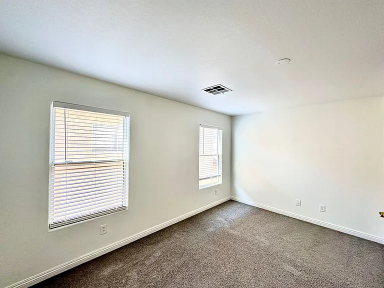 11588 Vesuvio Ct — Photo 13