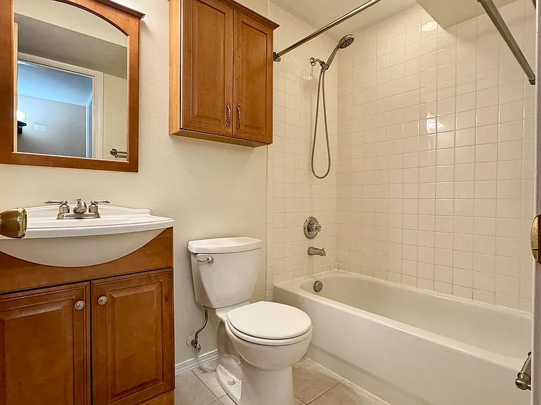 5413 Plumstead Dr — Photo 18