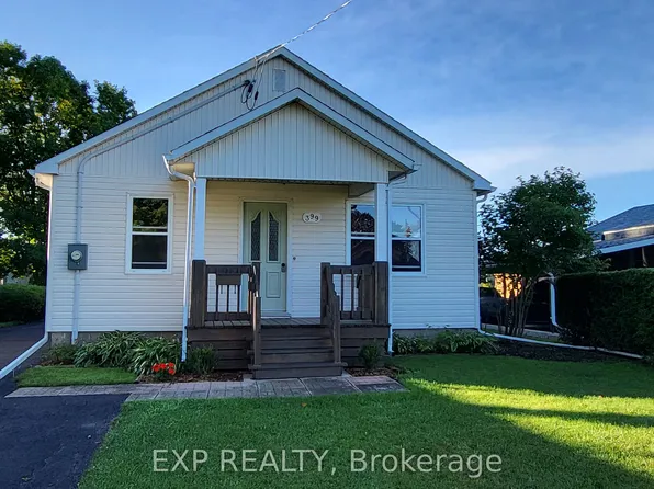 399 Haig Ave, Renfrew, ON K7V 3J6