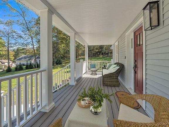 4th image of 128 Old Southbridge Rd