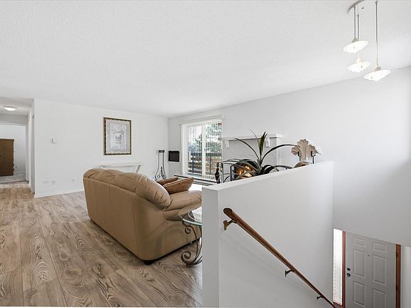 4th image of 340 Ford Rd Unit 5