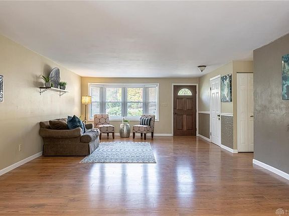 5th image of 2210 Vemco Dr