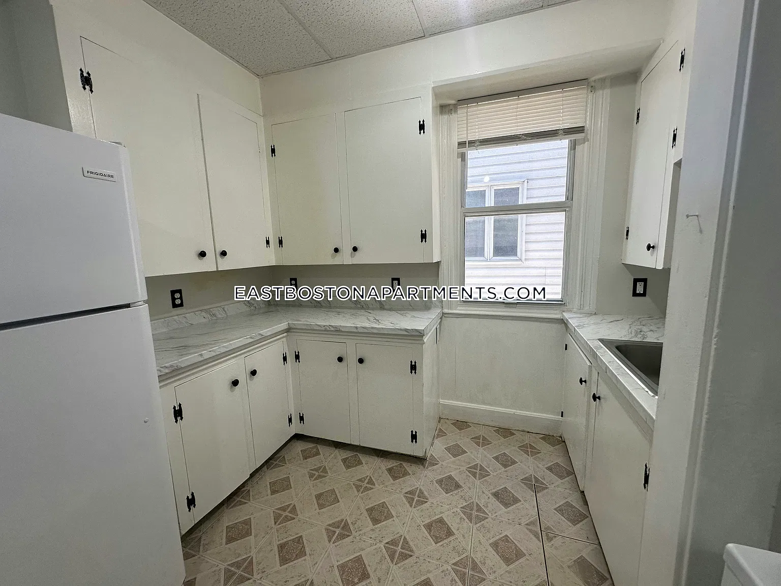2 bed, $2,500 — Photo 1