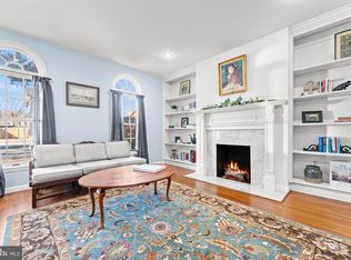 214 S Royal Ave, Front Royal, VA