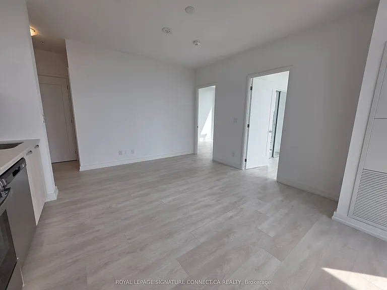 75 James St S #1710 — Photo 5