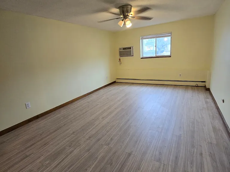 341 Pawtucket Blvd #5 — Photo 9