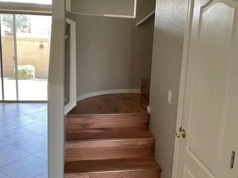 1015 S Val Vista Dr #33 — Photo 2