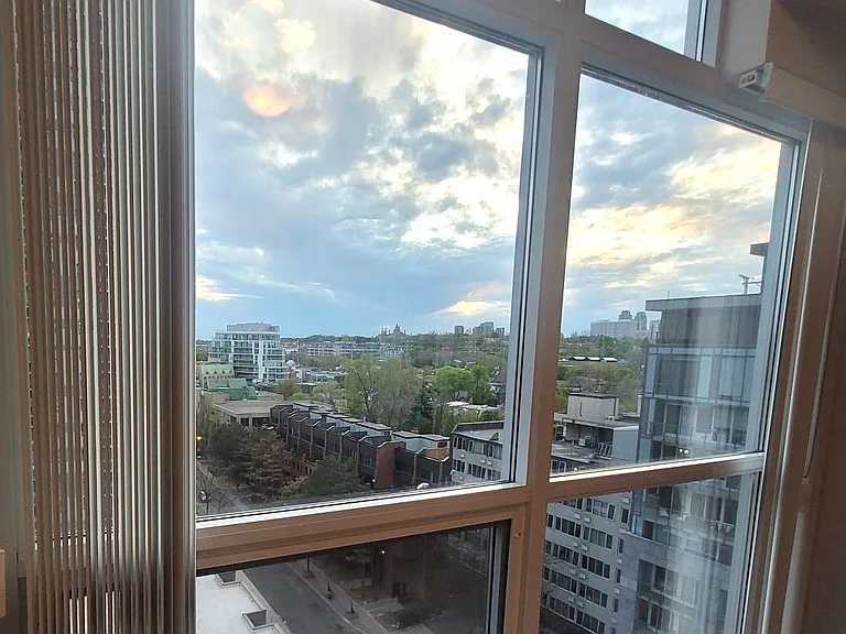 170 Avenue Rd #905 — Photo 9