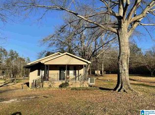 1132 Lake Dr SE, Bessemer, AL 35022