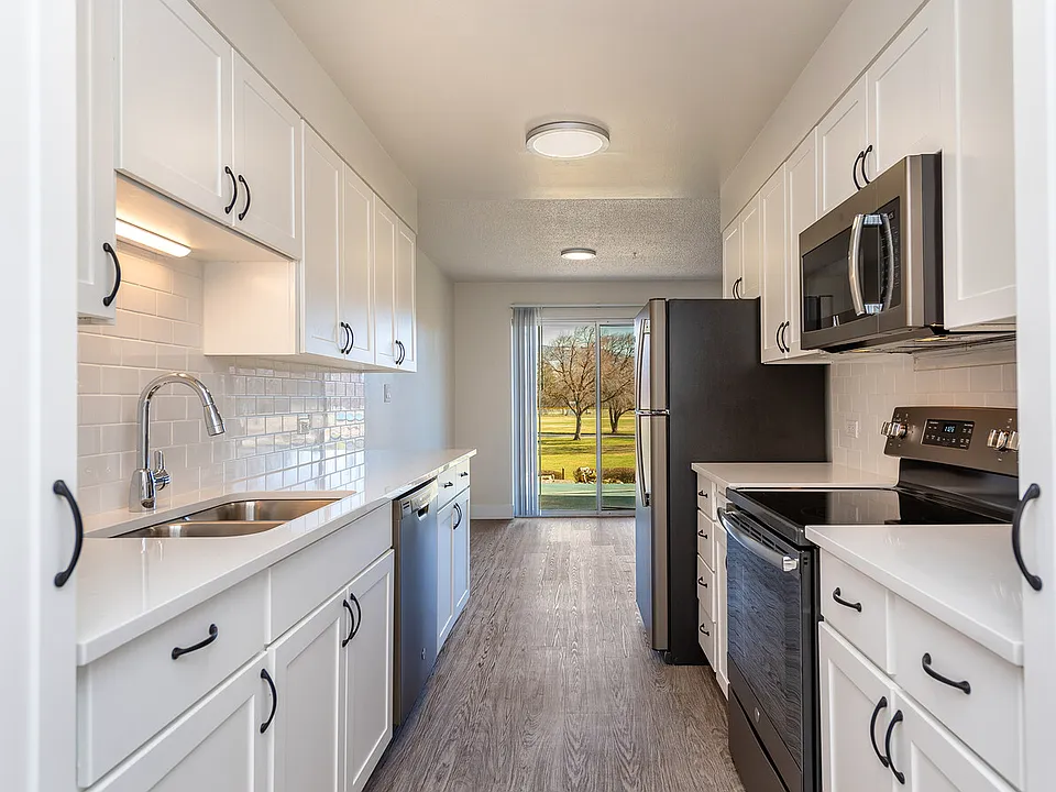 Parkview Apartments
