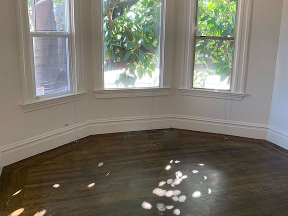 4th image of 3201-3203 West St #3201