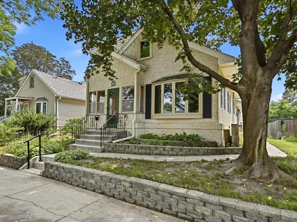 1918 Clear Ave, Saint Paul, MN 55119