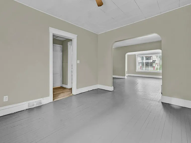 13317 Caine Ave — Photo 10