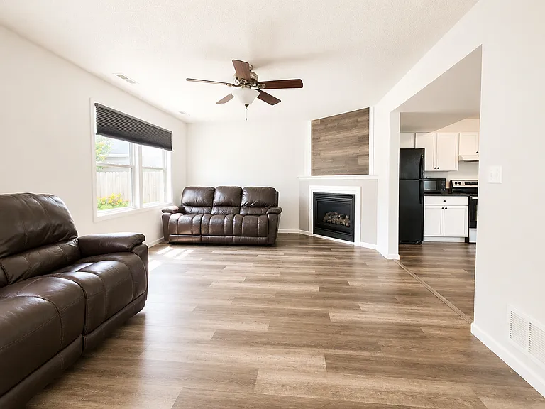 2221A Namekagon St #A — Photo 4