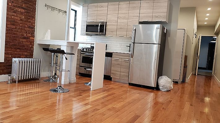 1st image of 699 Willoughby Ave APT 3D