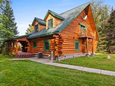 15811 Cedar Ridge Ln, Mountain, WI, 54149