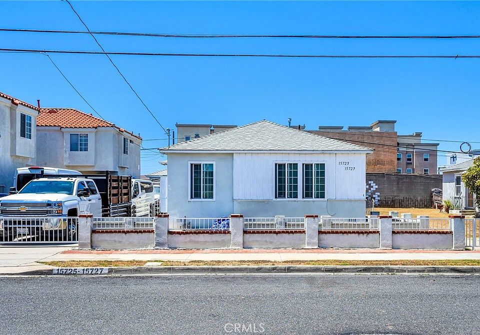 1st image of 15725 La Salle Ave